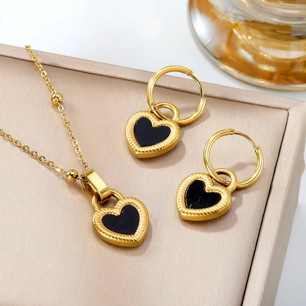 Parure Cœur Noir Waterproof — Collier & Boucles d’Oreilles